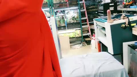 Snapshot of wifen_heels chatting on 01/14/25, 11:58 WifeNheels online show from 01/14/25, 11:58