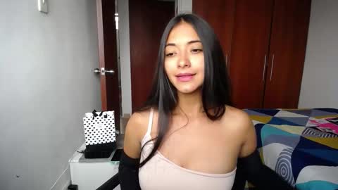 Ilauren online show from 02/07/26, 01:15