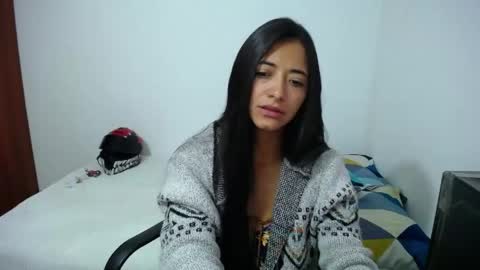 Ilauren online show from 04/15/26, 11:17