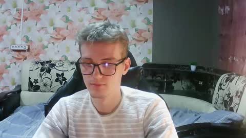 Snapshot of wiiinkyyy chatting on 12/22/25, 02:03 wiiinkyyy online show from 12/22/25, 02:03