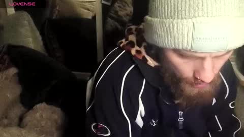 Snapshot of wilclyde1996 chatting on 02/15/26, 06:04 wilclyde1996 online show from 02/15/26, 06:04