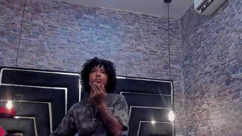 wild_firee_ online show from 03/01/26, 07:49