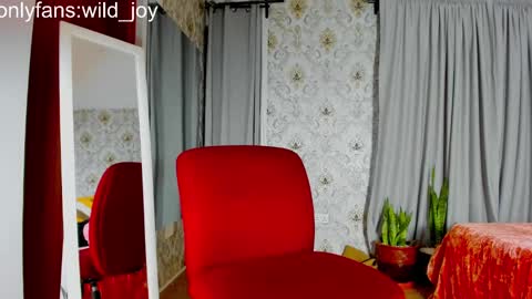 Snapshot of wild_joy chatting on 02/15/25, 04:58 wild_joy online show from 02/15/25, 04:58