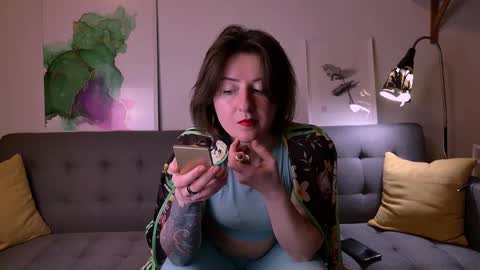 wild_peony online show from 12/08/24, 08:25