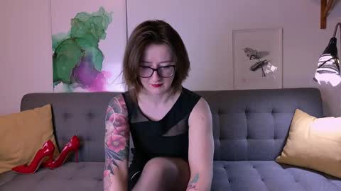 wild_peony online show from 03/01/25, 08:10