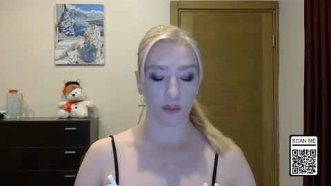 Alina online show from 11/23/25, 02:28