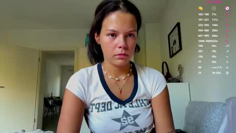 Mia online show from 10/02/25, 07:15