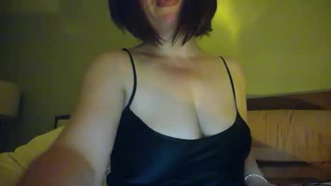 Snapshot of wildandfunn chatting on 06/27/26, 02:38 wildandfunn online show from 06/27/26, 02:38