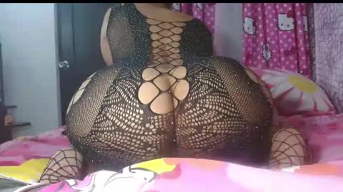 Snapshot of wildasslove4u chatting on 05/17/26, 12:30 Wild online show from 05/17/26, 12:30