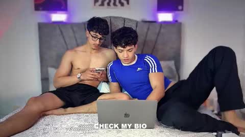 Snapshot of wilddesiree_ chatting on 02/13/26, 03:35 WildDesire online show from 02/13/26, 03:35