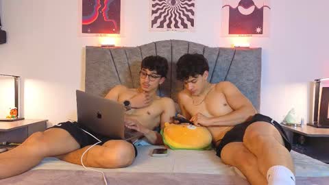 Snapshot of wilddesiree_ chatting on 02/26/26, 03:16 WildDesire online show from 02/26/26, 03:16