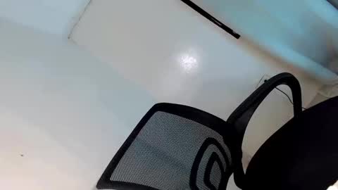 wildest_dream1 online show from 12/20/25, 03:30