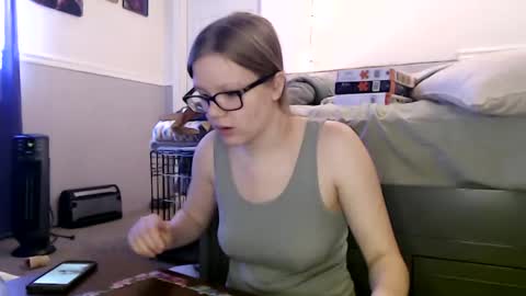 Snapshot of wildflowerofco chatting on 02/05/25, 06:15 wildflowerofco online show from 02/05/25, 06:15