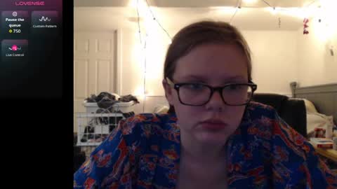 Snapshot of wildflowerofco chatting on 04/16/26, 03:51 wildflowerofco online show from 04/16/26, 03:51