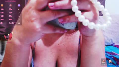 Snapshot of wildhotasianx chatting on 12/25/24, 01:51 wildhotasianx online show from 12/25/24, 01:51