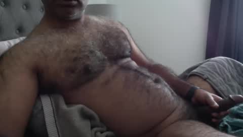 Snapshot of wildhungry chatting on 11/17/25, 05:52 wildhungry online show from 11/17/25, 05:52