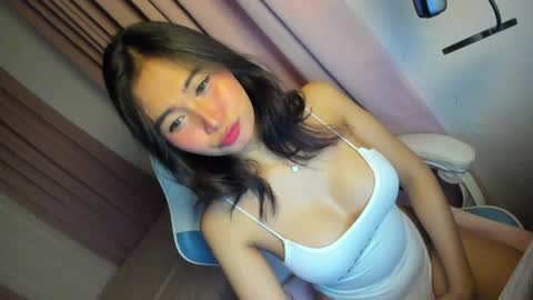 CHRISTINE online show from 01/12/25, 01:58