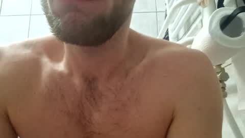 wildmike93 online show from 12/22/25, 07:05