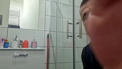 wildmike93 online show from 02/22/26, 08:13