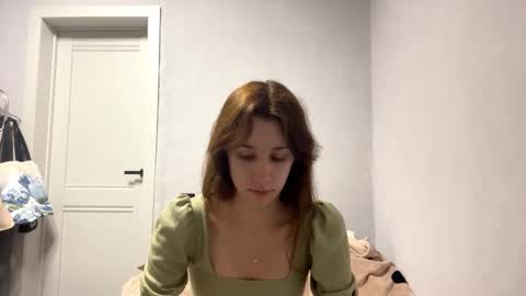 Snapshot of wildpeachh chatting on 11/05/25, 06:08 wildpeachh online show from 11/05/25, 06:08