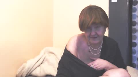 WildRedCat online show from 12/17/25, 11:16