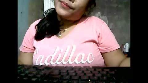 wildveron_205 online show from 12/03/25, 12:25