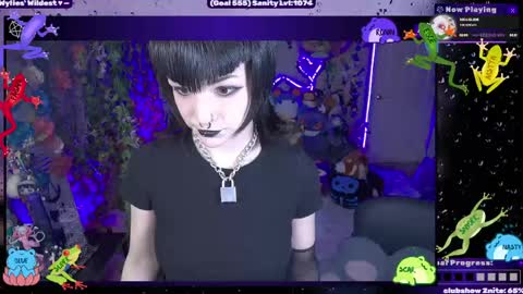 Snapshot of wildwylie chatting on 03/18/26, 01:53 Wylie Wanderlust online show from 03/18/26, 01:53