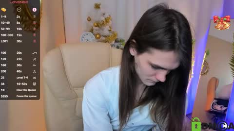 Snapshot of will_snake chatting on 12/19/24, 07:40 Will My schedule for this week Monday Tuesday ThursdaySaturday online show from 12/19/24, 07:40