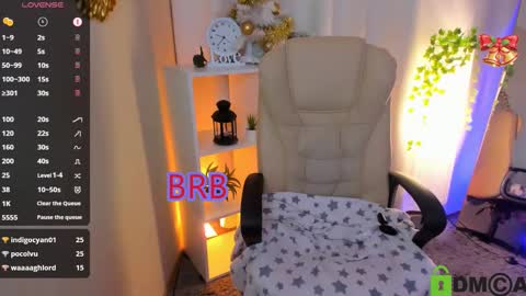 Snapshot of will_snake chatting on 12/19/24, 10:45 Will My schedule for this week Monday Tuesday ThursdaySaturday online show from 12/19/24, 10:45