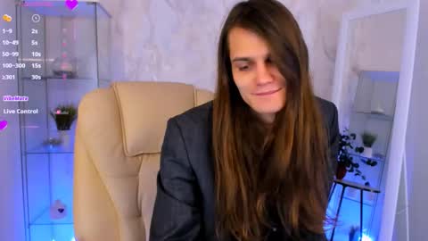 Snapshot of will_snake chatting on 12/13/25, 09:09 Will My schedule for this week Monday Tuesday ThursdaySaturday online show from 12/13/25, 09:09