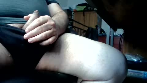 Snapshot of willcoyote chatting on 10/26/25, 06:30 Willy online show from 10/26/25, 06:30