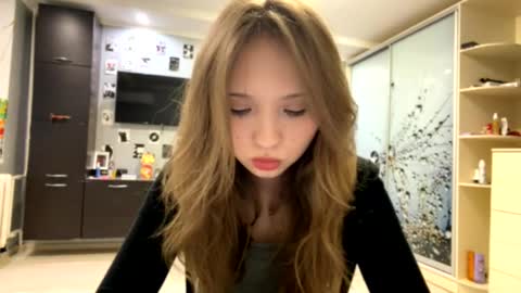 Snapshot of willenasow chatting on 03/05/26, 03:08 Olivia online show from 03/05/26, 03:08