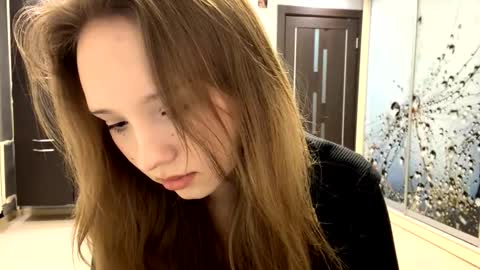 Snapshot of willenasow chatting on 03/09/26, 04:11 Olivia online show from 03/09/26, 04:11