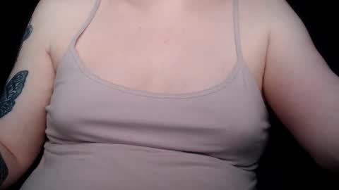 Snapshot of willh8967 chatting on 05/30/26, 03:03 LunaSweet online show from 05/30/26, 03:03