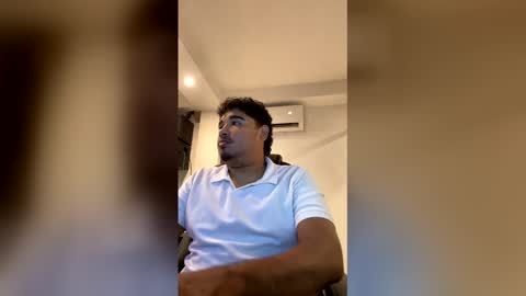 Snapshot of william_david chatting on 12/16/25, 09:20 william david online show from 12/16/25, 09:20