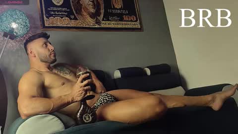 Snapshot of william_parra55 chatting on 03/18/26, 01:36 William Parra online show from 03/18/26, 01:36