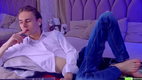 William online show from 10/06/25, 03:04