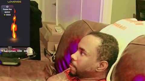 Snapshot of willie0201 chatting on 11/24/25, 12:05 YaBoyTJ online show from 11/24/25, 12:05