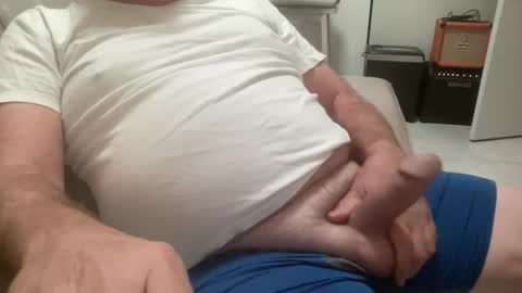Snapshot of willieb777 chatting on 04/19/26, 12:48 willieb777 online show from 04/19/26, 12:48