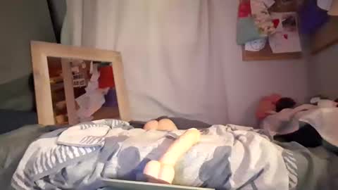 willinganalslut13 online show from 01/11/26, 10:37