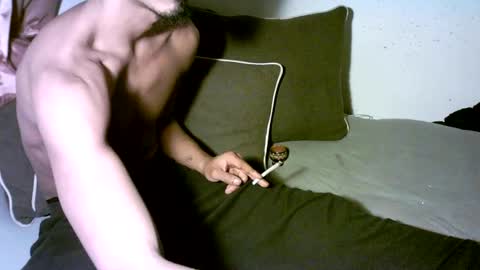 Snapshot of willingwillwet chatting on 12/14/24, 02:12 Call me Babe online show from 12/14/24, 02:12