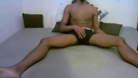 Snapshot of willingwillwet chatting on 01/10/25, 02:45 Call me Babe online show from 01/10/25, 02:45