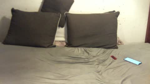 Snapshot of willingwillwet chatting on 03/08/25, 11:28 Call me Babe online show from 03/08/25, 11:28