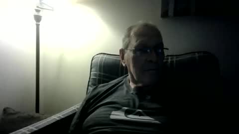 Snapshot of willnedoher chatting on 04/29/26, 03:32 Willhedoher online show from 04/29/26, 03:32