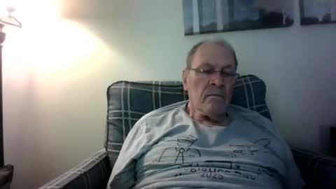 Snapshot of willnedoher chatting on 06/11/26, 01:20 Willhedoher online show from 06/11/26, 01:20