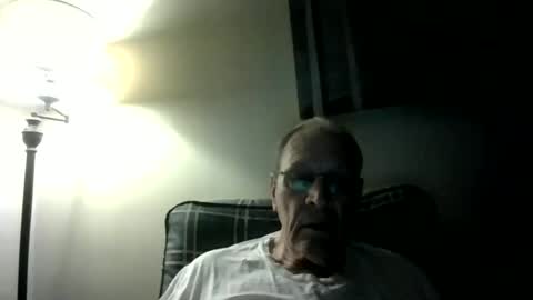 Snapshot of willnedoher chatting on 06/12/26, 04:00 Willhedoher online show from 06/12/26, 04:00