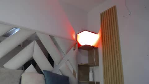 Snapshot of willow_smitt_ chatting on 05/22/26, 12:44 luna online show from 05/22/26, 12:44