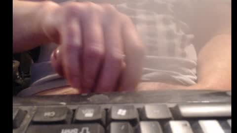 Snapshot of willowstick chatting on 12/04/24, 05:55 DrainMyBalls online show from 12/04/24, 05:55