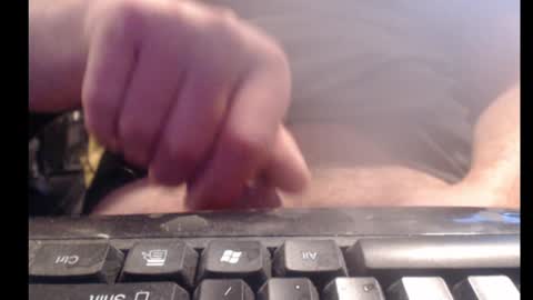 Snapshot of willowstick chatting on 12/25/24, 04:12 DrainMyBalls online show from 12/25/24, 04:12
