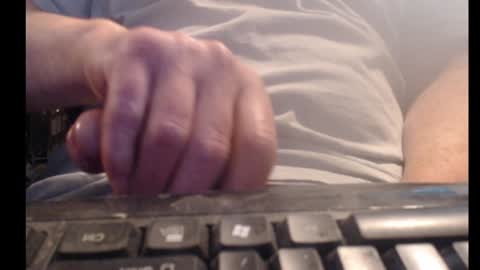 Snapshot of willowstick chatting on 01/11/25, 08:21 DrainMyBalls online show from 01/11/25, 08:21